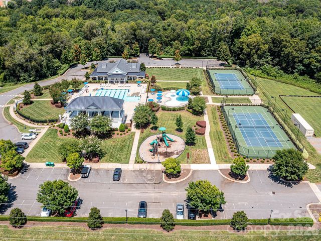 11915 Stirling Field Drive, Pineville, NC 28134