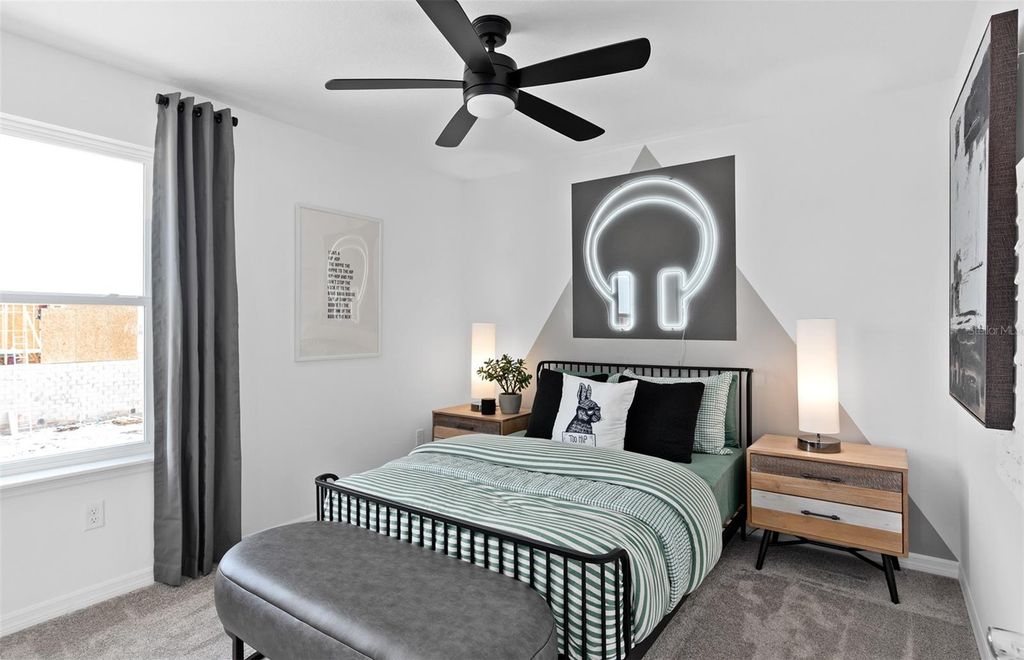 Image 25 of property listing at 10711 LEAFY LAUREL STREET, Orlando, FL 32829