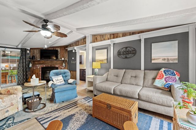 59 Crooked Island Circle, Murrells Inlet, SC 29576