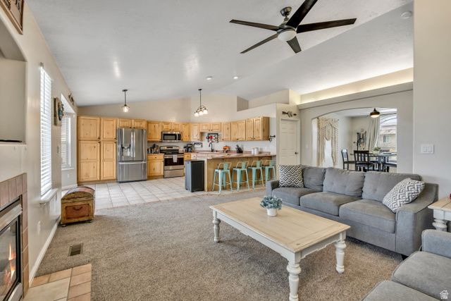 4637 W MOOSE HORN CT, West Jordan, UT 84088
