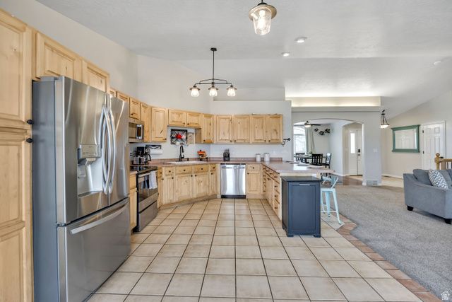 4637 W MOOSE HORN CT, West Jordan, UT 84088
