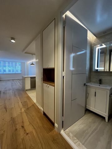 350 W 50th St Apt 27A, New York City, NY 10019