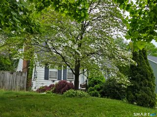 2711 Main Street, Rocky Hill, CT 06067