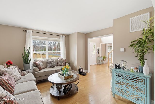 649 Toms River Road, Jackson, NJ 08527