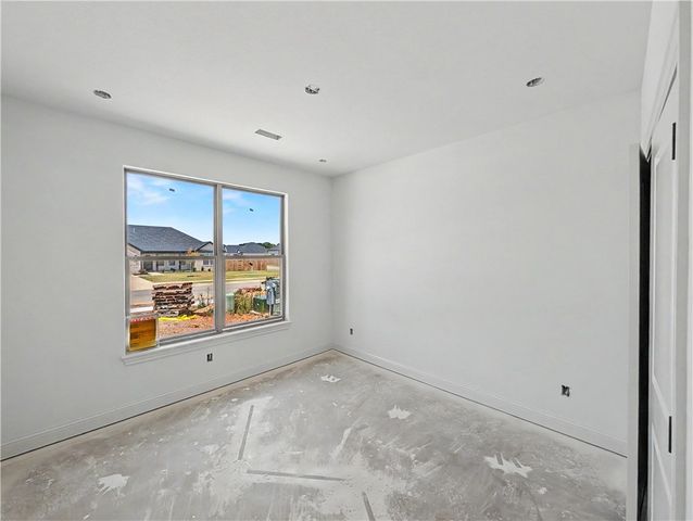7735 Scenic Valley Avenue, Springdale, AR 72762