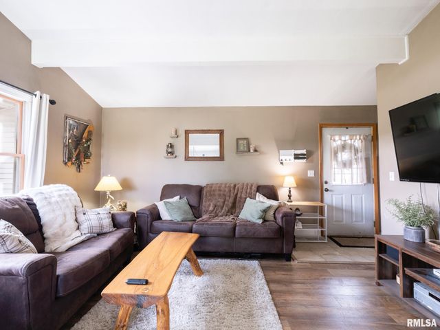 1103 EAGLE Avenue, Washington, IL 61571