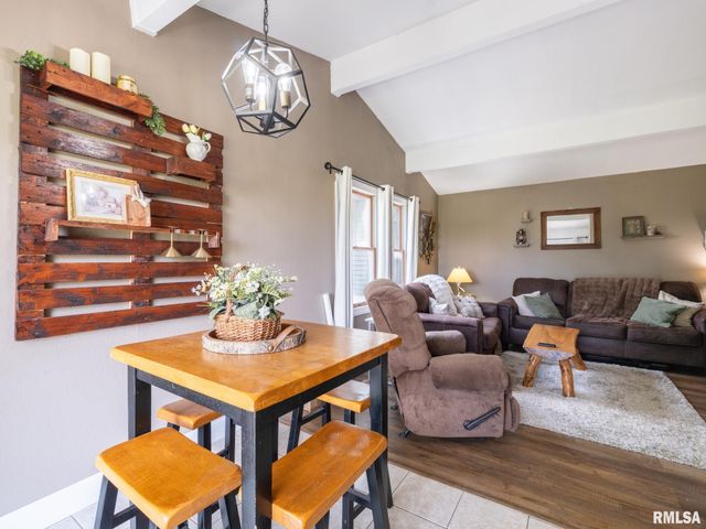 1103 EAGLE Avenue, Washington, IL 61571