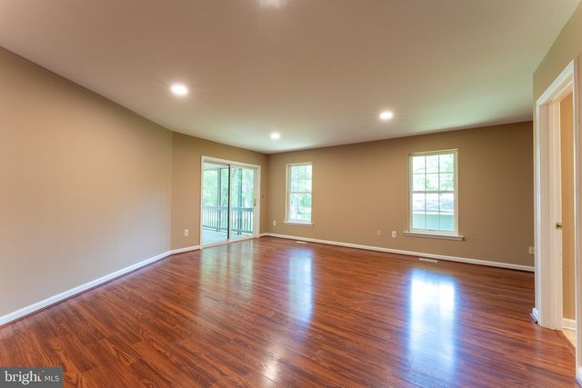 216 SPOTSWOOD RD, Locust Grove, VA 22508