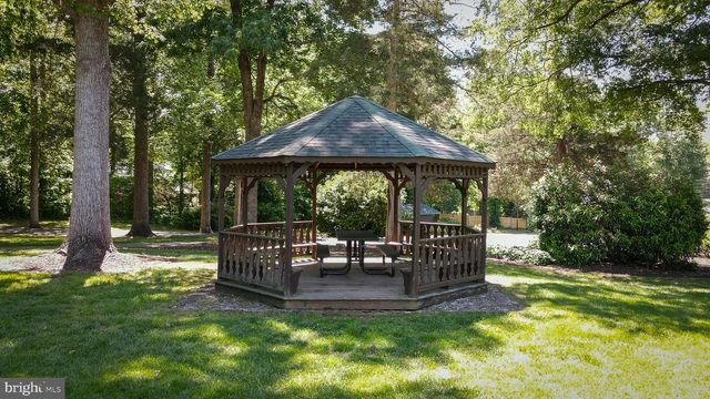 216 SPOTSWOOD RD, Locust Grove, VA 22508