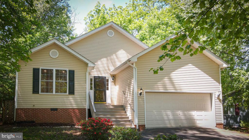 216 SPOTSWOOD RD, Locust Grove, VA 22508