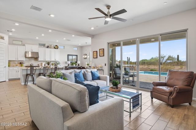 6571 W Antler Bend Place, Marana, AZ 85658