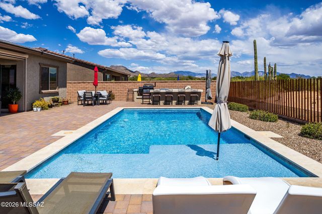 6571 W Antler Bend Place, Marana, AZ 85658