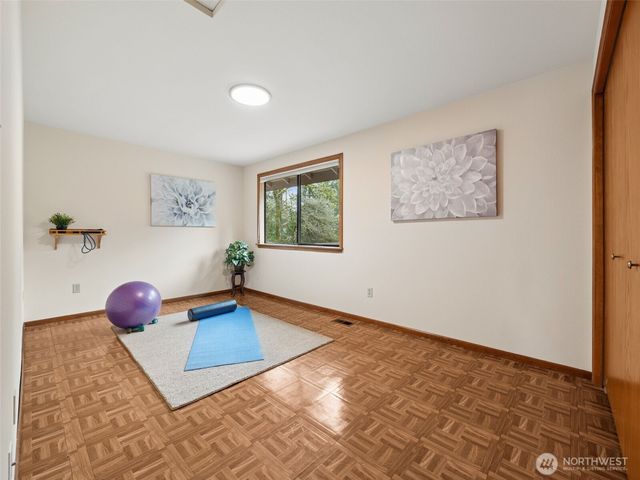 24315 SE 225th Street, Maple Valley, WA 98038