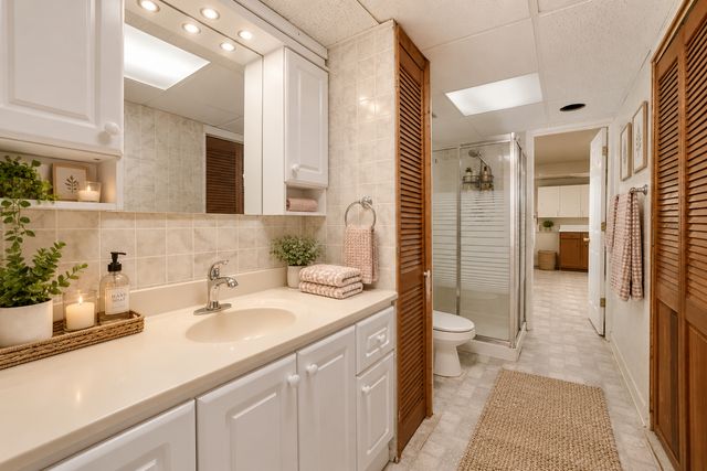 2244 Mcmenemy Street, Maplewood, MN 55117
