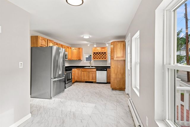 18 Summer Street, Nashua, NH 03064
