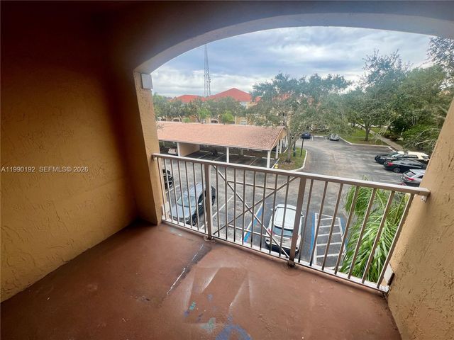 5570 NW 61st St 930, Coconut Creek, FL 33073