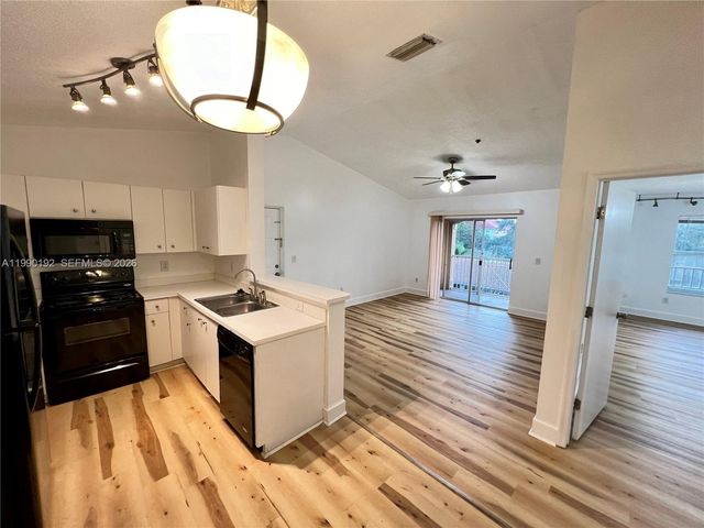 5570 NW 61st St 930, Coconut Creek, FL 33073