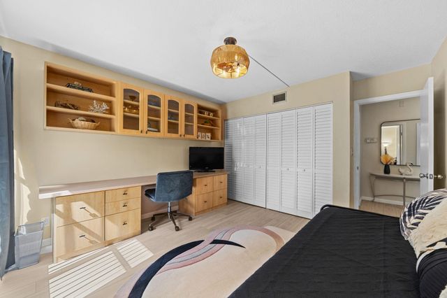 5087 Oak Hill Lane 315, Delray Beach, FL 33484