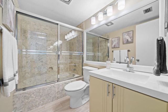 5087 Oak Hill Lane 315, Delray Beach, FL 33484