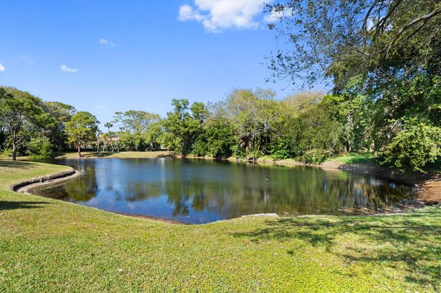 5087 Oak Hill Lane 315, Delray Beach, FL 33484