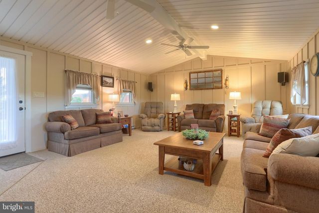 2103 THOMPSON AVE, Jonestown, PA 17038