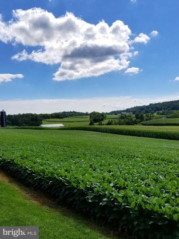 2103 THOMPSON AVE, Jonestown, PA 17038