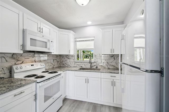 4911 FLORAMAR TERRACE, New Port Richey, FL 34652