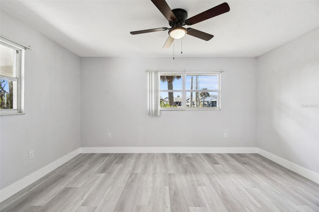 4911 FLORAMAR TERRACE, New Port Richey, FL 34652