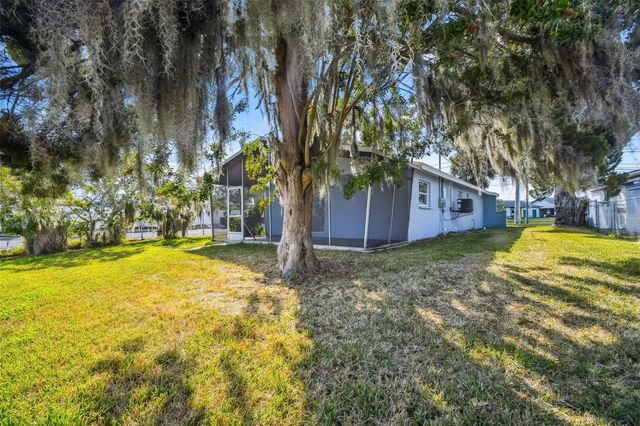 4911 FLORAMAR TERRACE, New Port Richey, FL 34652