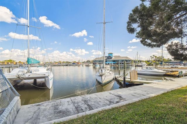 4911 FLORAMAR TERRACE, New Port Richey, FL 34652