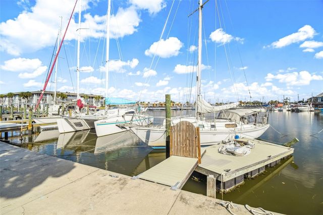 4911 FLORAMAR TERRACE, New Port Richey, FL 34652