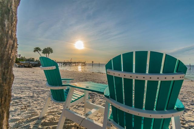 4911 FLORAMAR TERRACE, New Port Richey, FL 34652