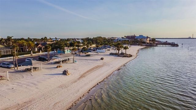 4911 FLORAMAR TERRACE, New Port Richey, FL 34652