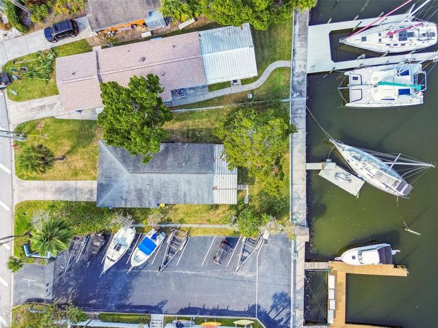 4911 FLORAMAR TERRACE, New Port Richey, FL 34652