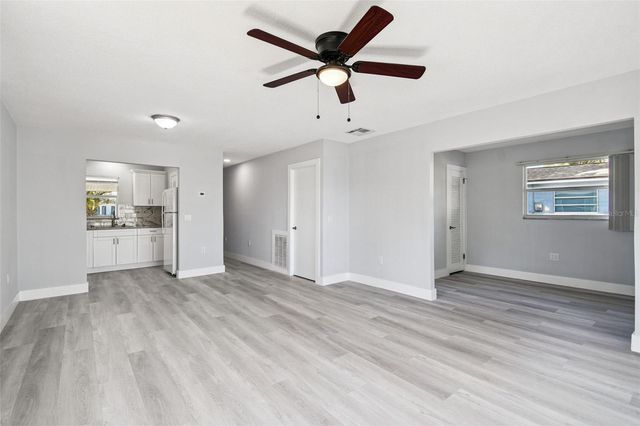 4911 FLORAMAR TERRACE, New Port Richey, FL 34652