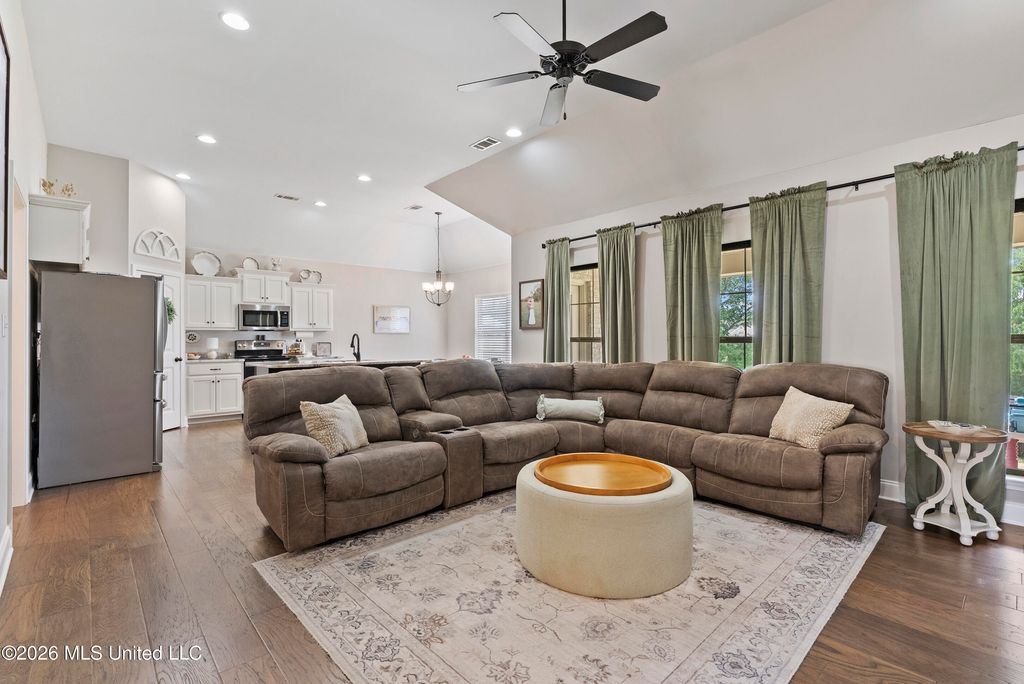 209 Eagle View Drive, Senatobia, MS 38668 — photo 3