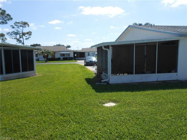 6 Aztec Lily LN, Lehigh Acres, FL 33936