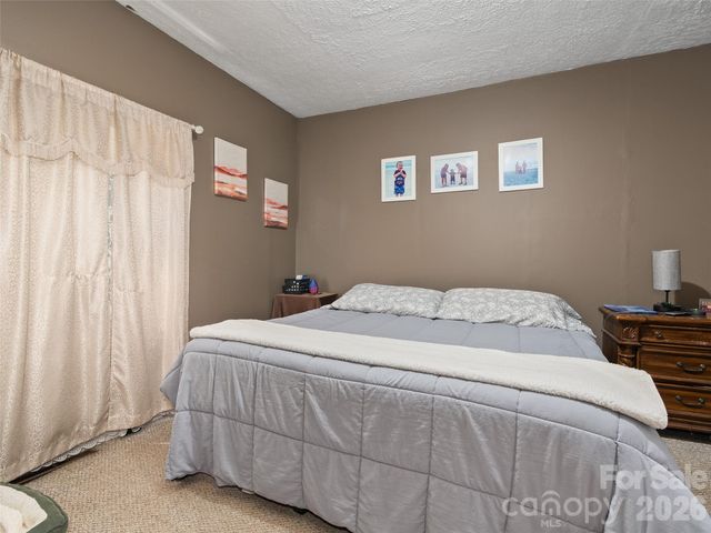1121 N Canton Road, Canton, NC 28716