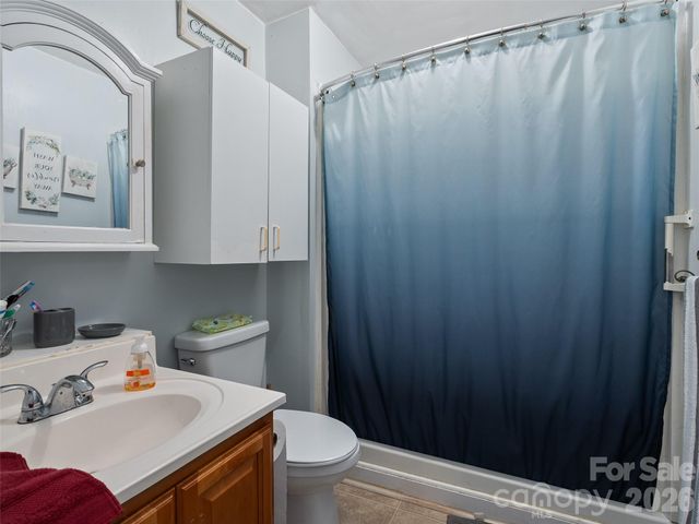 1121 N Canton Road, Canton, NC 28716