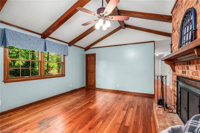 108 Spillsbury Court, Clemmons, NC 27012