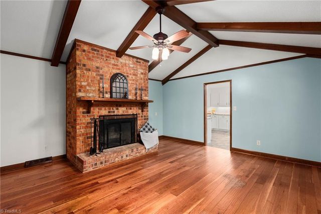 108 Spillsbury Court, Clemmons, NC 27012