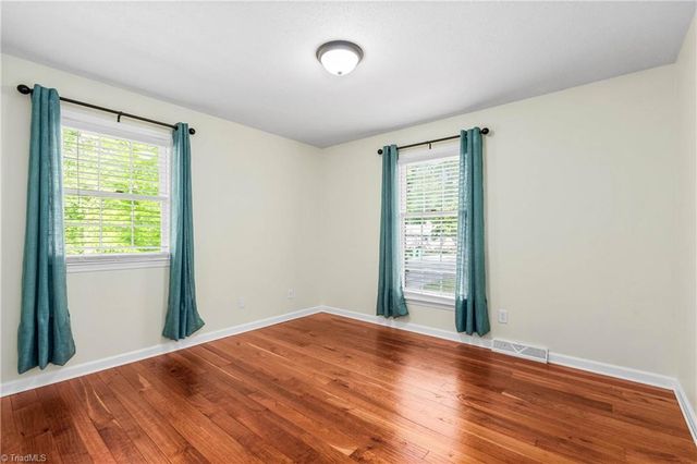 108 Spillsbury Court, Clemmons, NC 27012