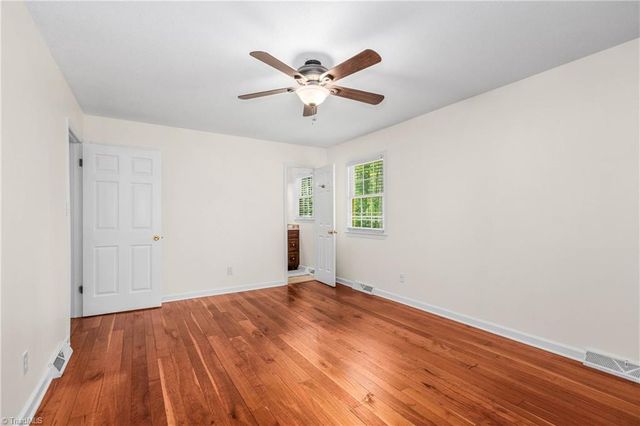 108 Spillsbury Court, Clemmons, NC 27012