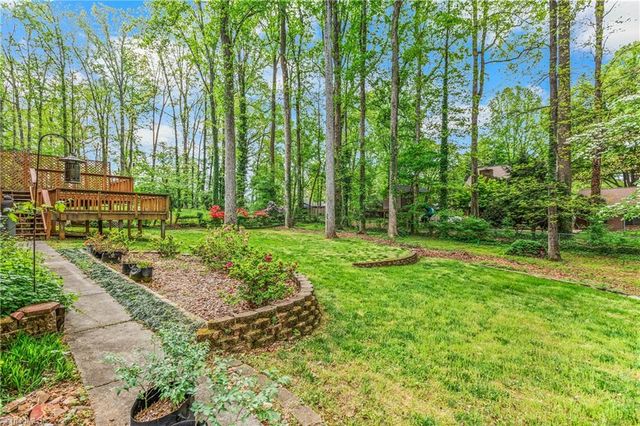 108 Spillsbury Court, Clemmons, NC 27012