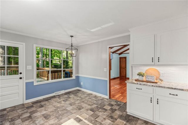 108 Spillsbury Court, Clemmons, NC 27012