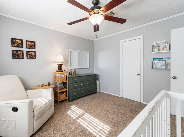 90 Live Oak, Van Vleck, TX 77482