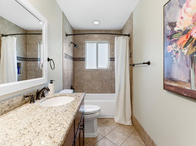 90 Live Oak, Van Vleck, TX 77482