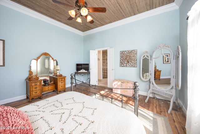 1560 Register Sutton Road, Rose Hill, NC 28458