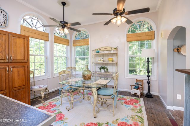 1560 Register Sutton Road, Rose Hill, NC 28458