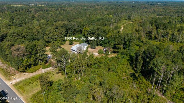 1560 Register Sutton Road, Rose Hill, NC 28458